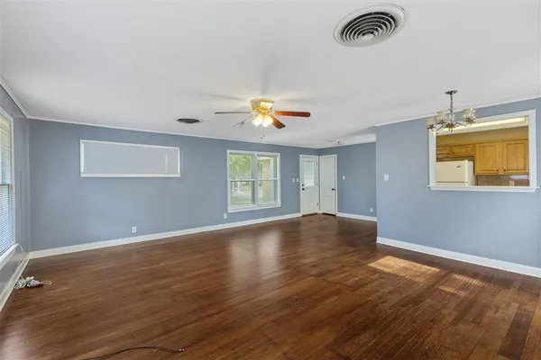 $1,100 | 2907 Common Street, Lake Charles, LA 70601