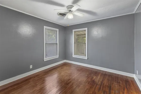 $1,100 | 2907 Common Street, Lake Charles, LA 70601