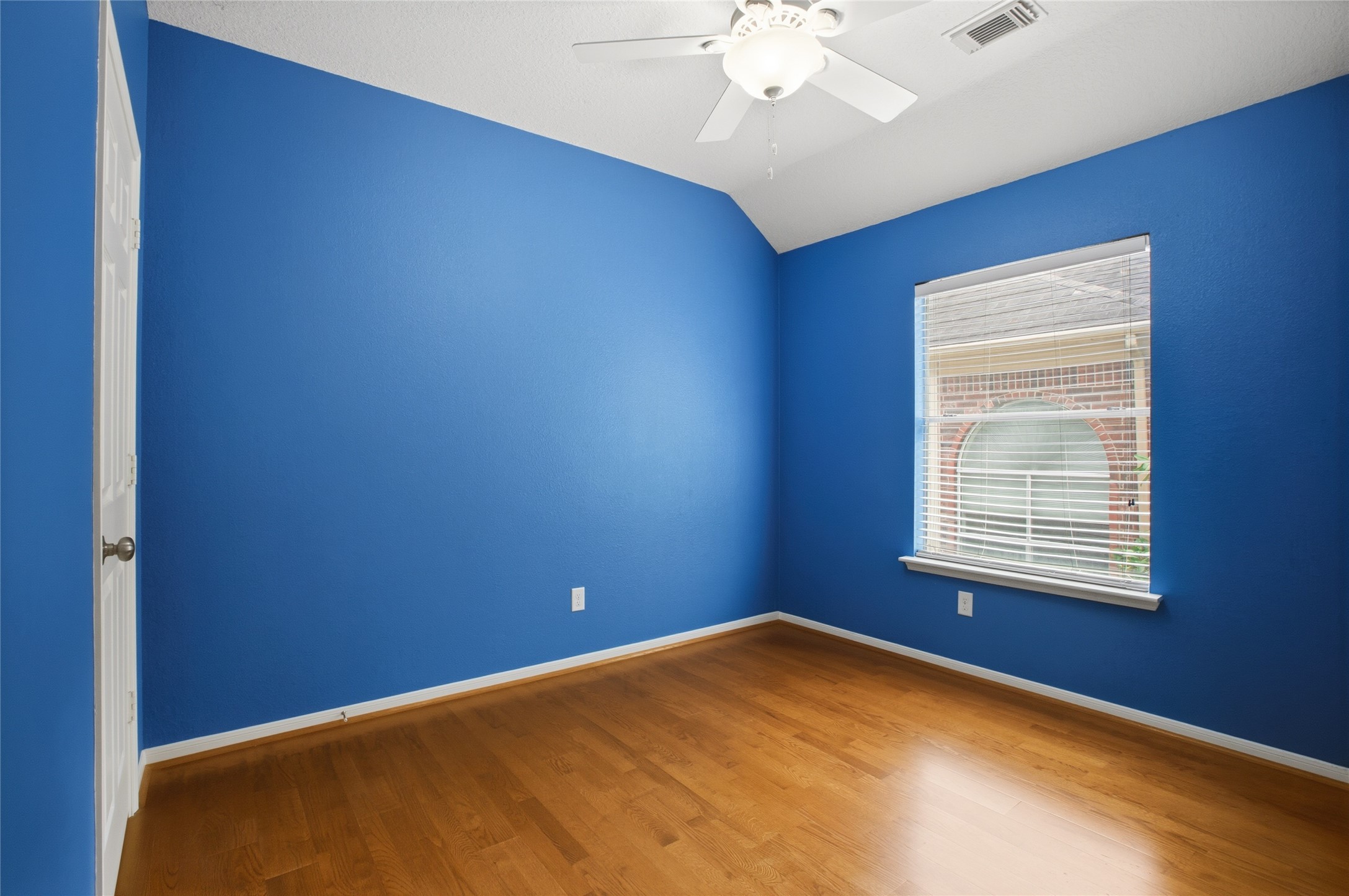 20907 Nettlebrook Lane Katy, TX 77450 - Photo 31 of 46 Natural light filters in through large windows, while ceiling fans keep things comfortable year-round.