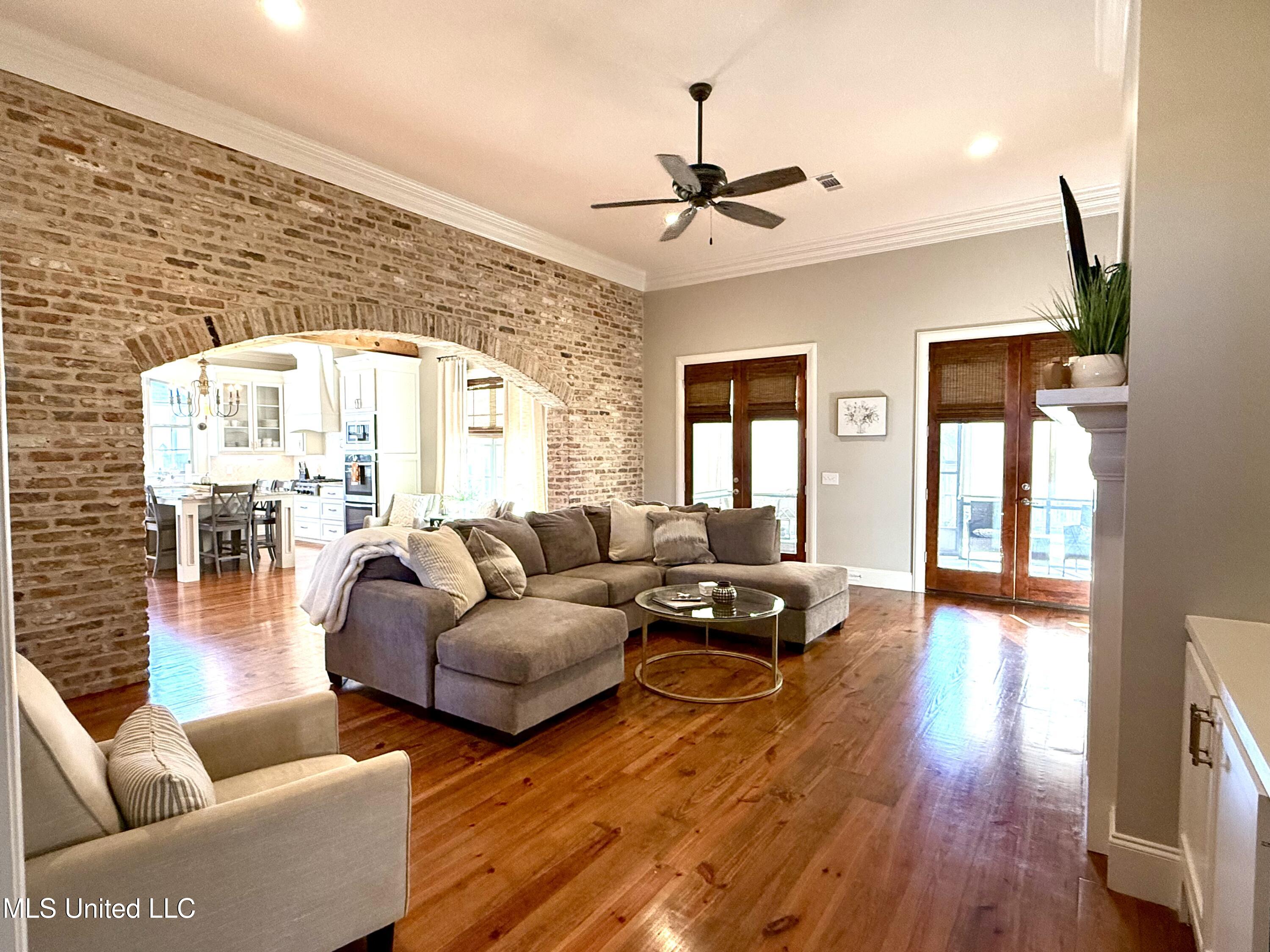 1004 Sapphire Crossing Flowood, MS 39232 - Photo 13 of 52 Photo Oct 15 2025, 4 28 13 PM