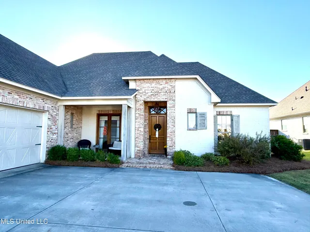 $529,900 | 1004 Sapphire Crossing, Flowood, MS 39232