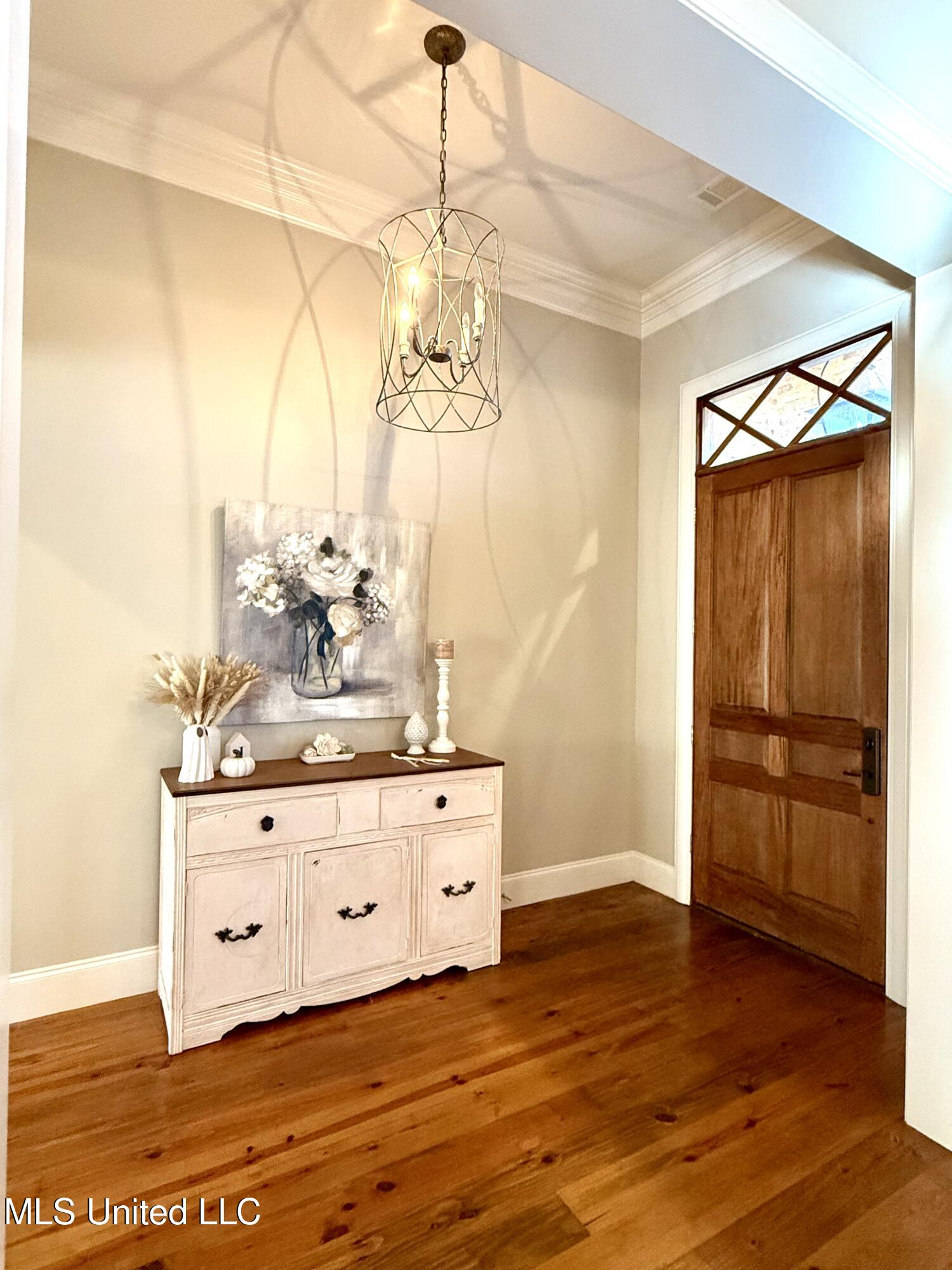 1004 Sapphire Crossing Flowood, MS 39232 - Photo 9 of 52 Photo Oct 15 2025, 4 27 30 PM