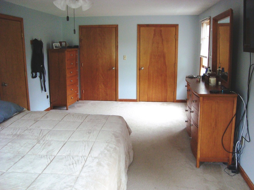 924 Salem Road Dracut, MA 01826 - Photo 14 of 28 Gallery Image 14
