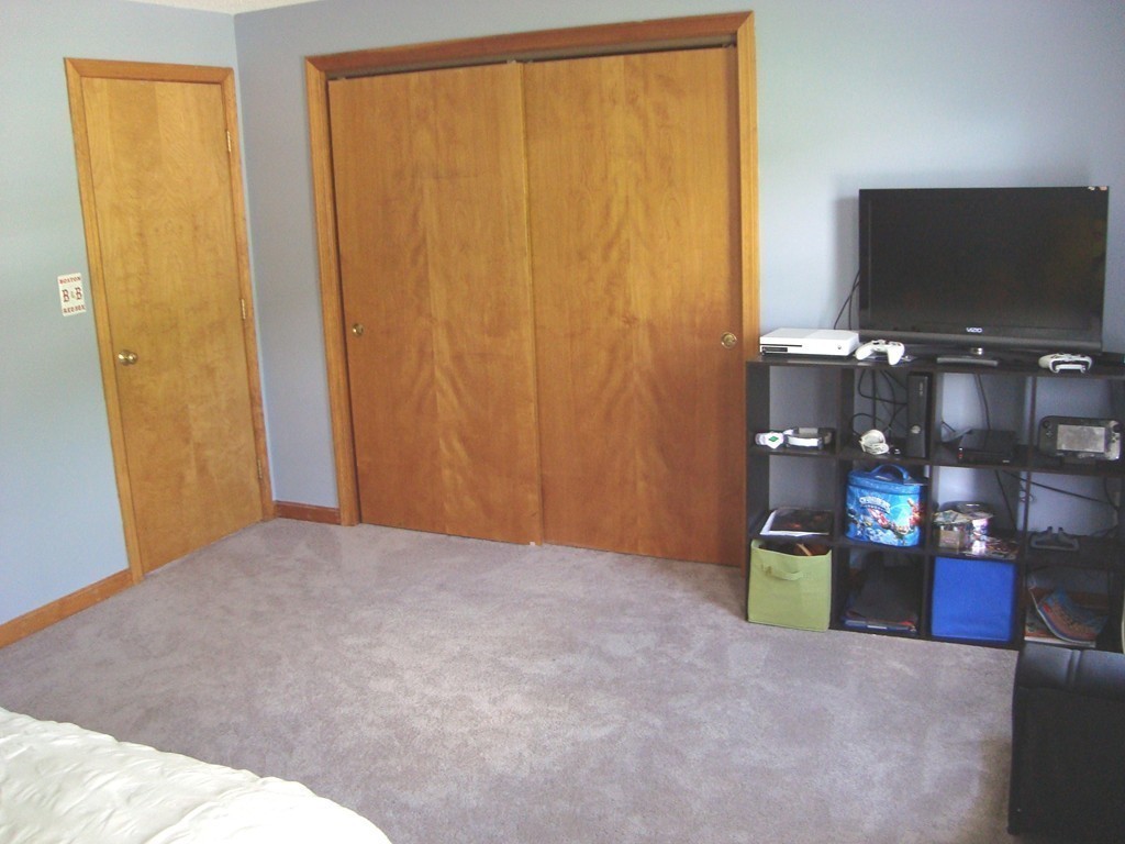 924 Salem Road Dracut, MA 01826 - Photo 18 of 28 Gallery Image 18
