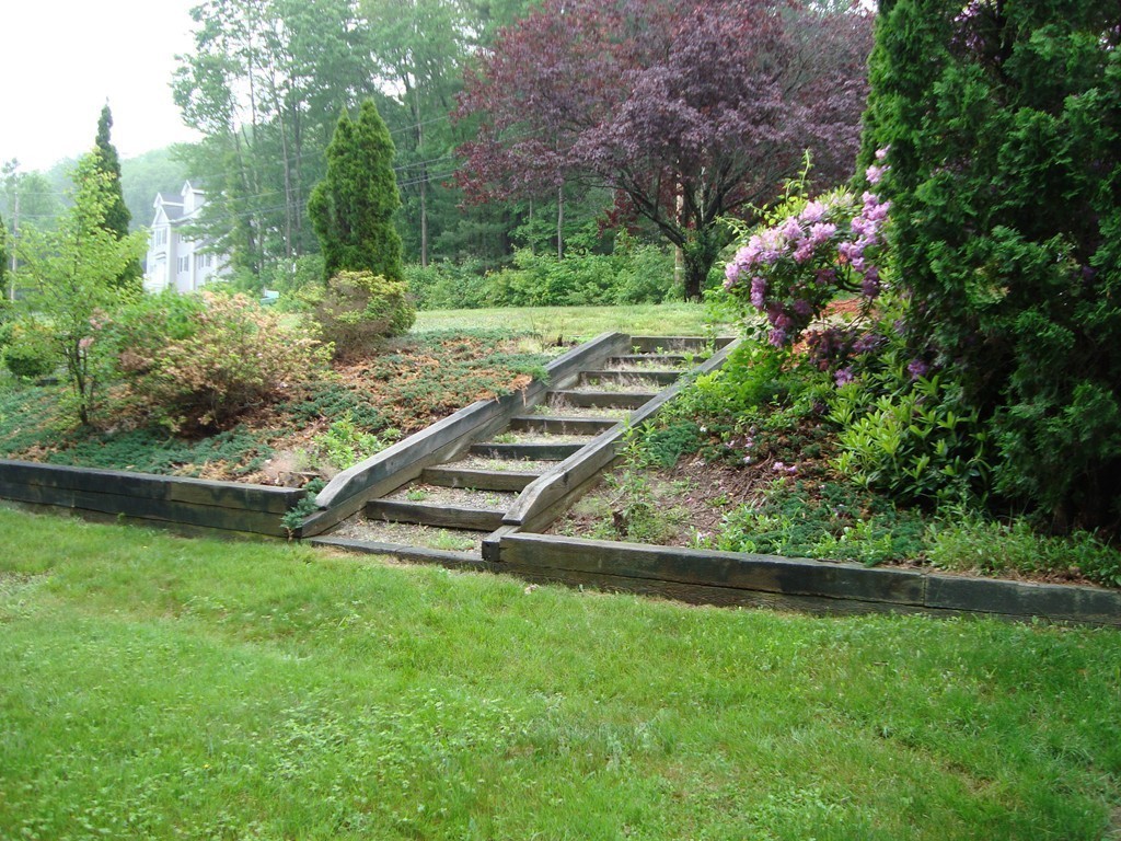 924 Salem Road Dracut, MA 01826 - Photo 25 of 28 Gallery Image 25