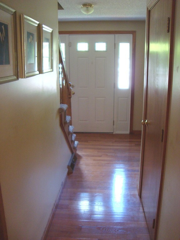 924 Salem Road Dracut, MA 01826 - Photo 8 of 28 Gallery Image 8