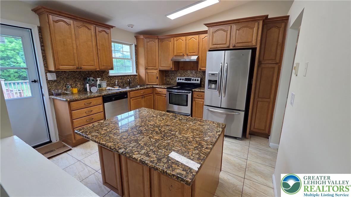481 Savage Road Northampton, PA 18067 - Photo 6 of 27