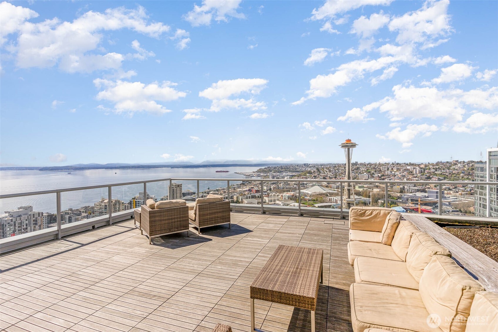 583 Battery Street, Unit 2802 Seattle, WA 98119 - Photo 24 of 30