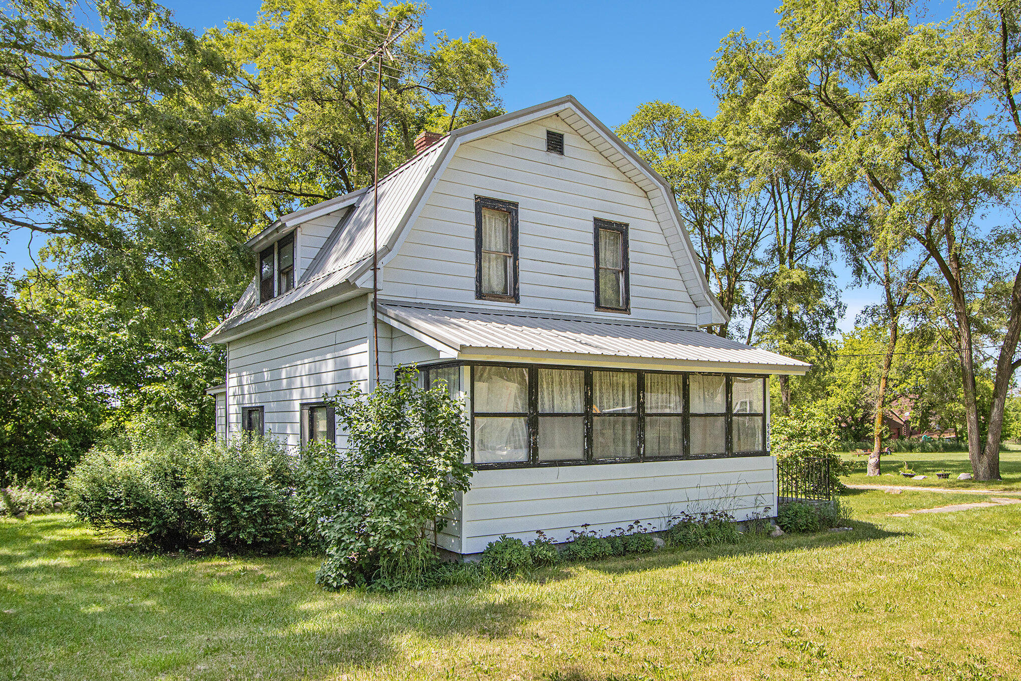 9580 Marsh Road Plainwell, MI 49080 - Photo 4 of 31 010_9580marsh_28