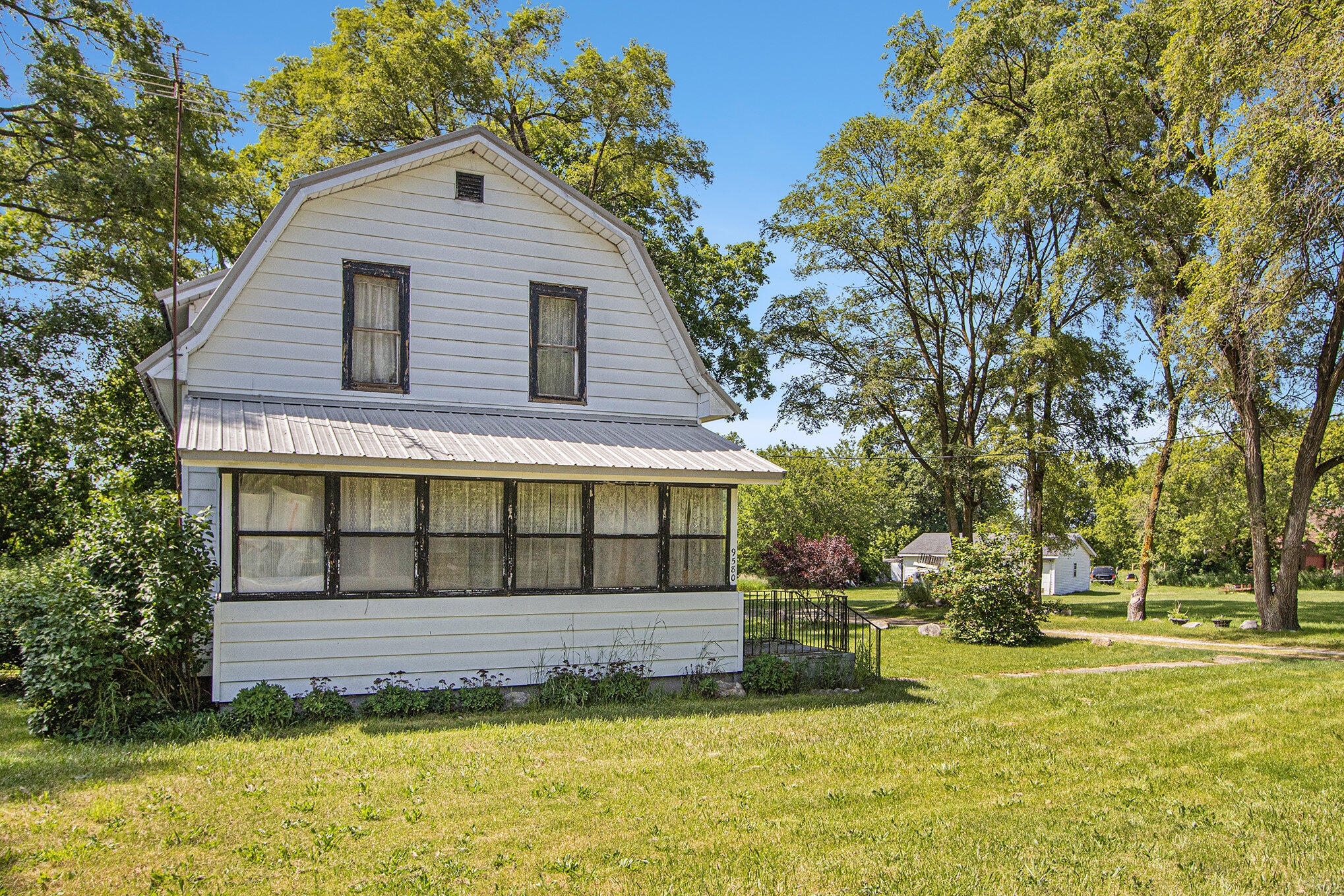 9580 Marsh Road Plainwell, MI 49080 - Photo 5 of 31 011_9580marsh_29