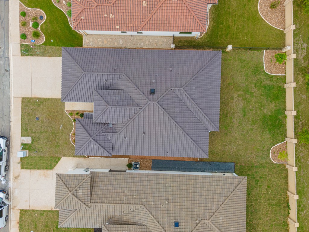 2032 Toscano Way Kerrville, TX 78028 - Photo 4 of 25