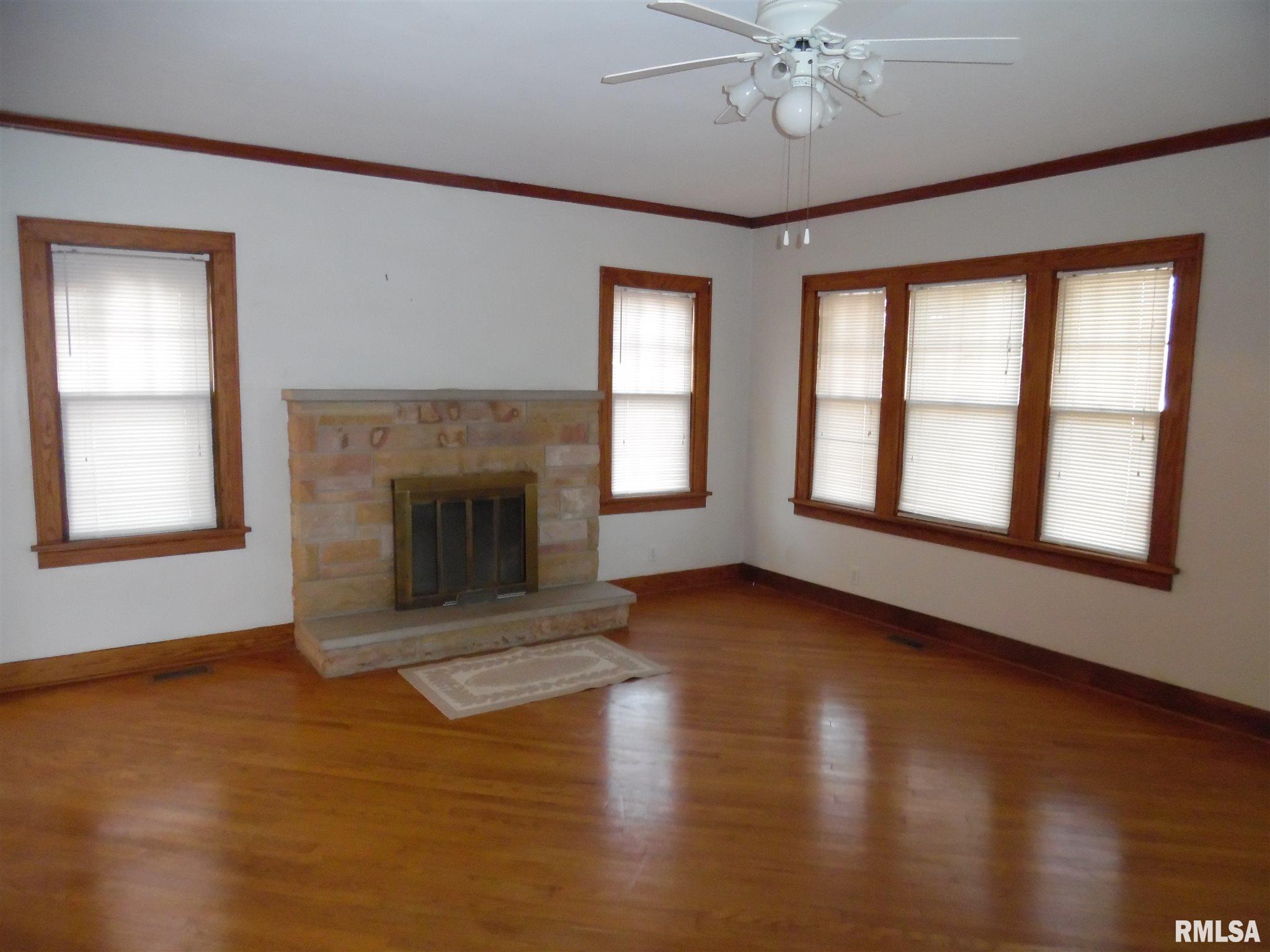 1003 Salem Road Mount Vernon, IL 62864 - Photo 4 of 13