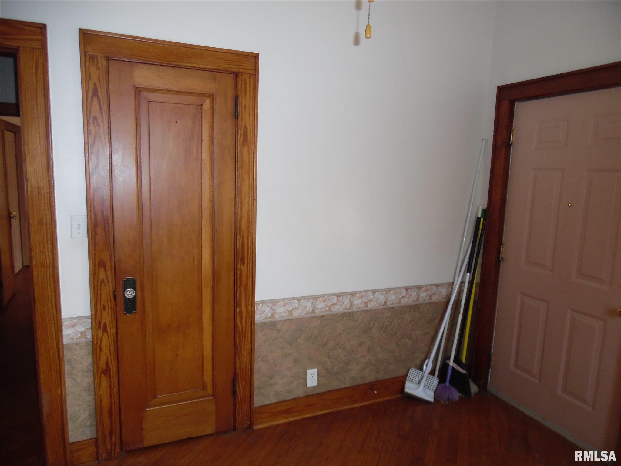 1003 Salem Road Mount Vernon, IL 62864 - Photo 7 of 13
