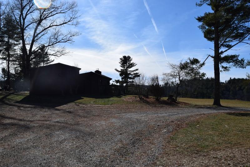 548 Timberline Road Southeast Copper Hill, VA 24079 - Photo 9 of 40 DSC_0046 (800x533)