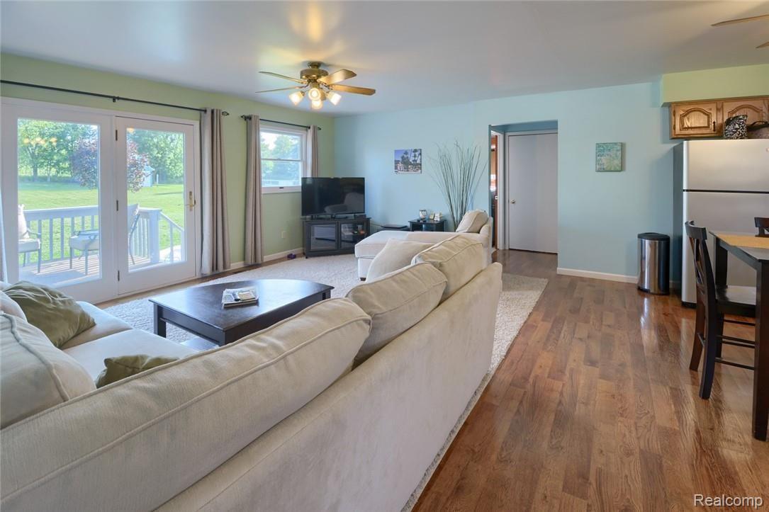 12490 East Carpenter Road Davison, MI 48423 - Photo 16 of 32 DSC_9355-HDR(3).jpg