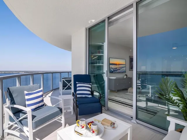 $395,000 | 3000 Oasis Grand Boulevard, Unit 2107, Fort Myers, FL 33916