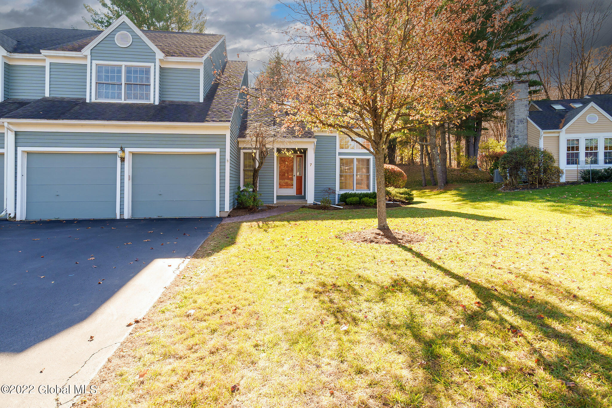 7 Chesterfield Drive, Voorheesville, NY 12186 Compass