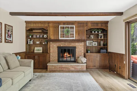 $575,000 | N10-w27274 Rolling Ridge Drive, Waukesha, WI 53188