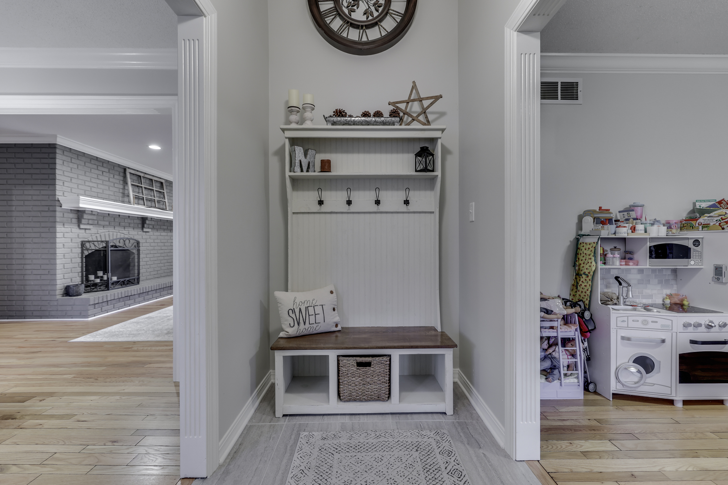 8745 Winding Ridge Road Indianapolis, IN 46217 - Photo 14 of 64 Gallery Image 14
