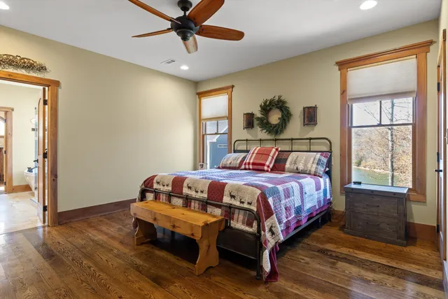 $1,375,000 | 476 Waterfront Way, Ten Mile, TN 37880