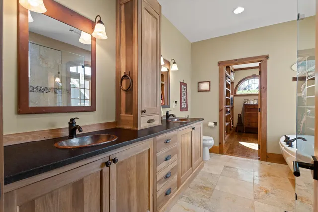 $1,375,000 | 476 Waterfront Way, Ten Mile, TN 37880