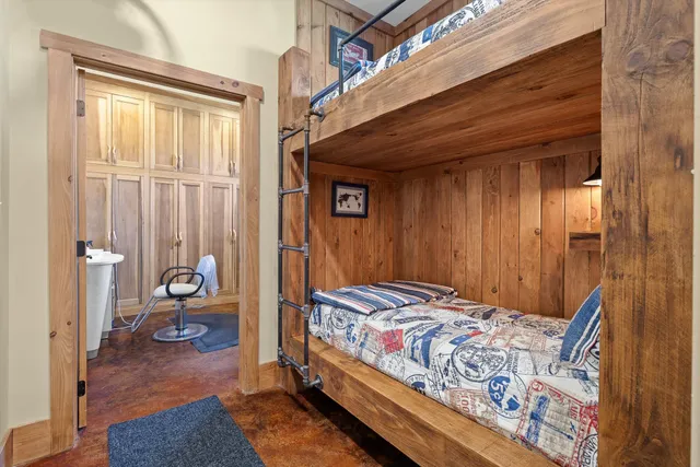 $1,375,000 | 476 Waterfront Way, Ten Mile, TN 37880