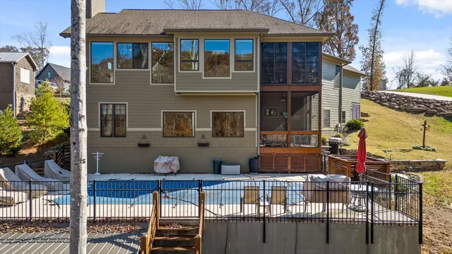 $1,375,000 | 476 Waterfront Way, Ten Mile, TN 37880