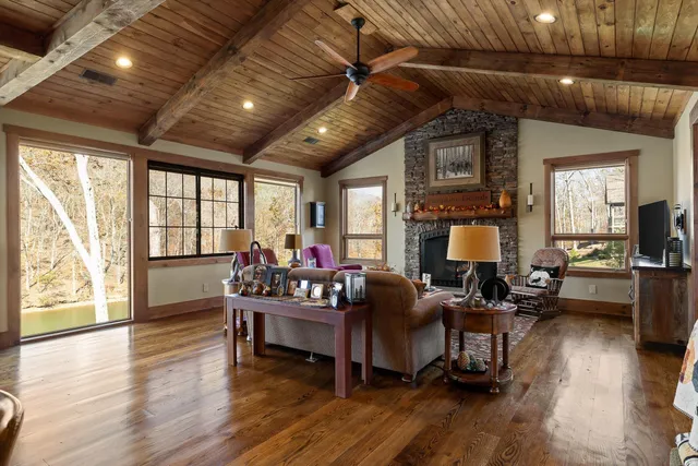 $1,375,000 | 476 Waterfront Way, Ten Mile, TN 37880