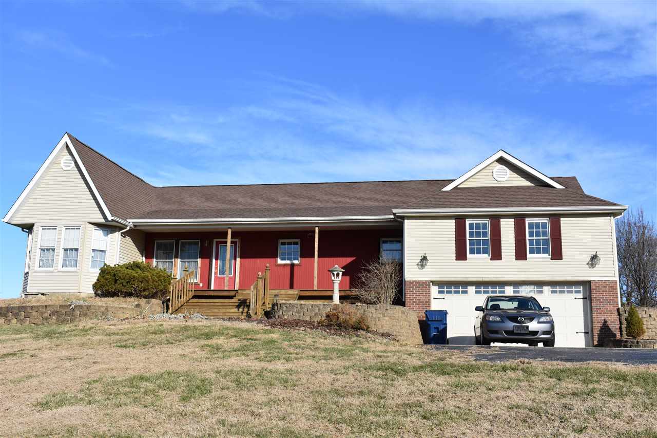 1852 North Blue Barn Road Bloomfield, IN 47424 - Photo 2 of 17