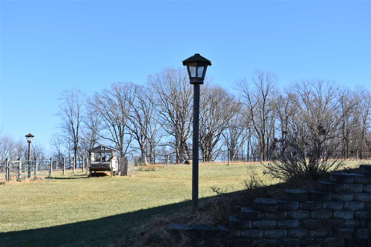 1852 North Blue Barn Road Bloomfield, IN 47424 - Photo 16 of 17