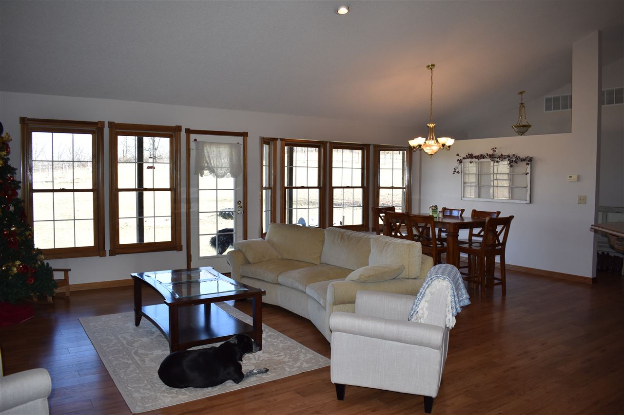 1852 North Blue Barn Road Bloomfield, IN 47424 - Photo 4 of 17
