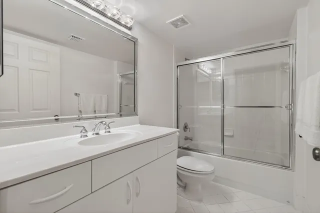 $209,000 | 5749 Gemstone Court, Unit 204, Boynton Beach, FL 33437