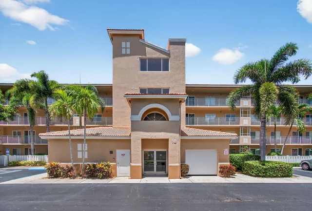 $209,000 | 5749 Gemstone Court, Unit 204, Boynton Beach, FL 33437