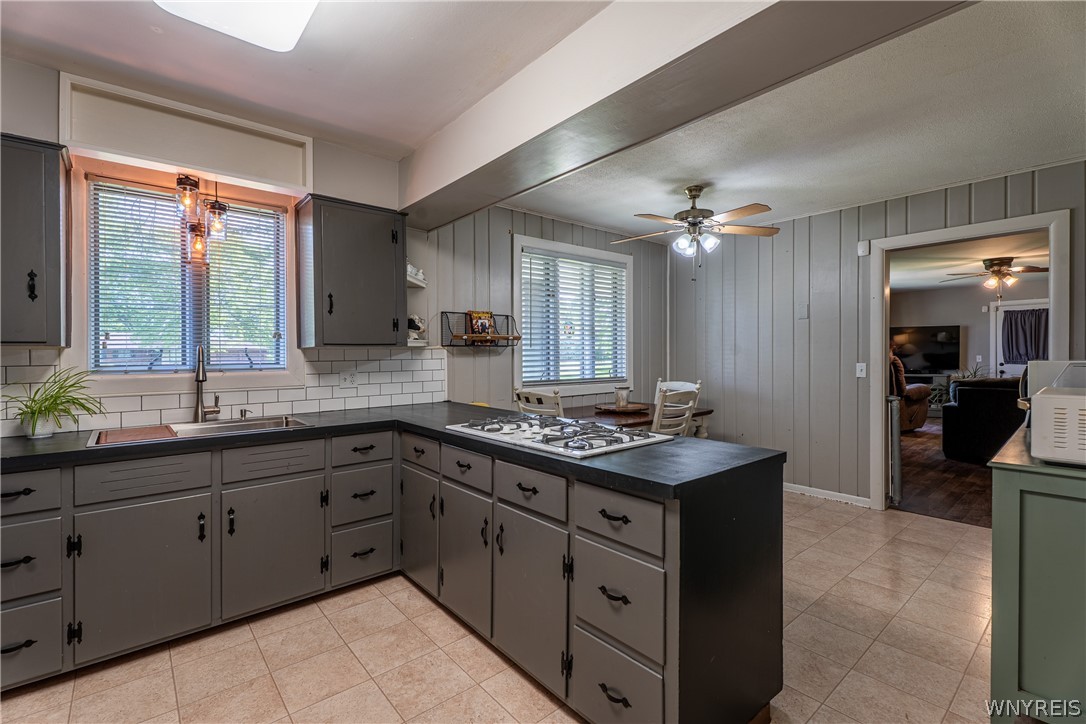 3174 Lockport Road Wheatfield, NY 14132 - Photo 12 of 41