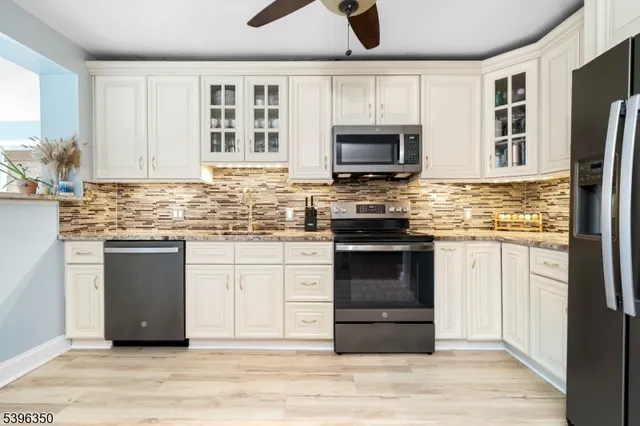 $599,000 | 21 Sunrise Avenue, Bloomingdale, NJ 07403