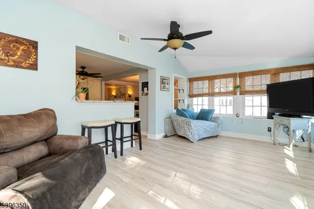 $599,000 | 21 Sunrise Avenue, Bloomingdale, NJ 07403