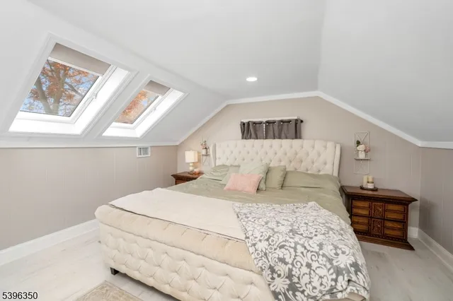 $599,000 | 21 Sunrise Avenue, Bloomingdale, NJ 07403