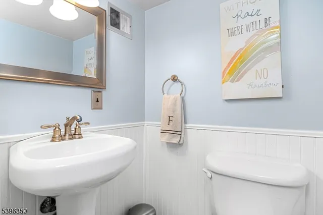 $599,000 | 21 Sunrise Avenue, Bloomingdale, NJ 07403