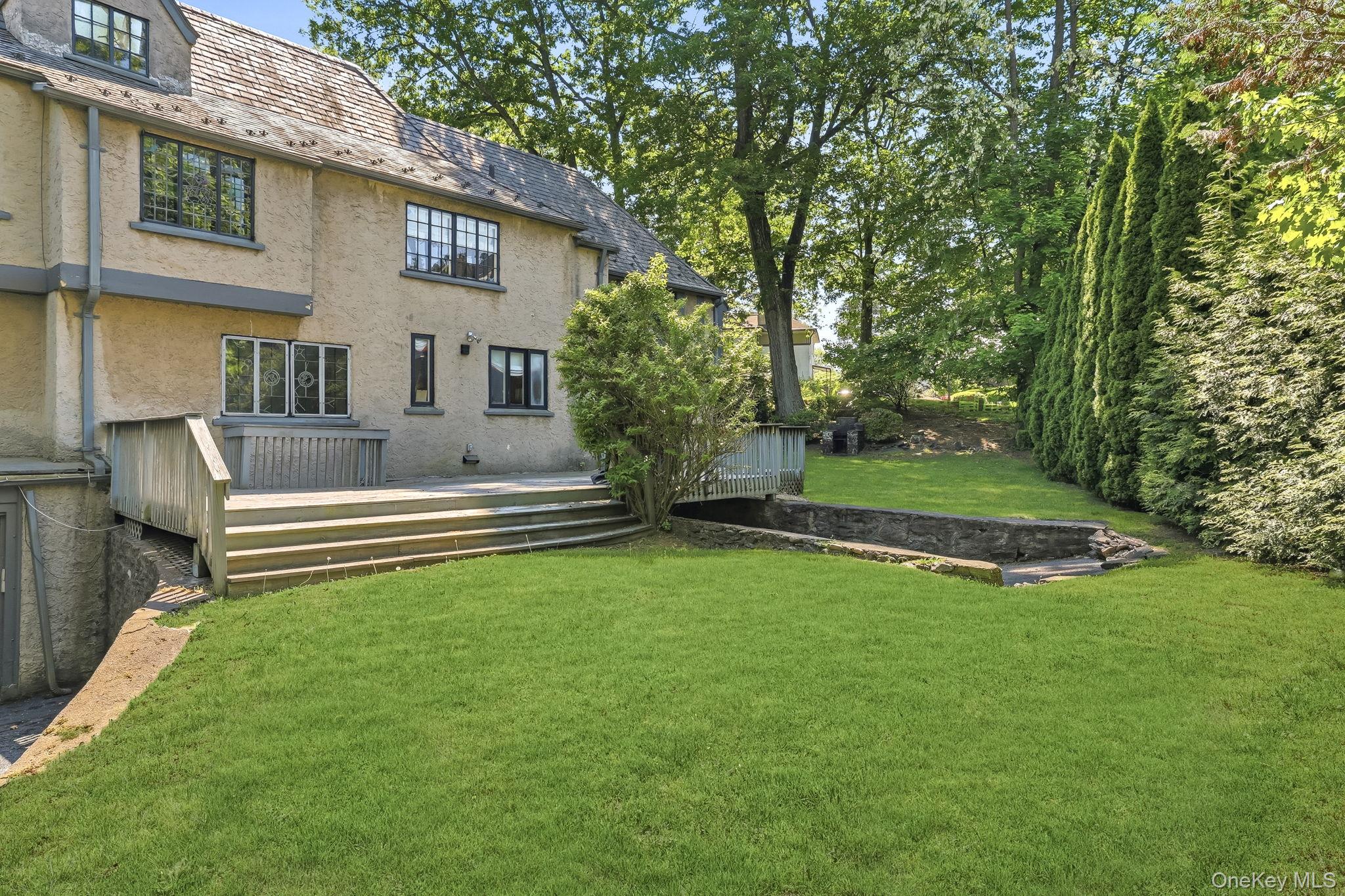 14 Overhill Road New Rochelle, NY 10804 - Photo 45 of 54