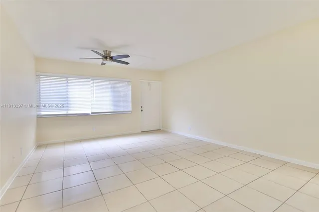 $1,675 | 10016 Twin Lakes Drive, Unit 36C, Coral Springs, FL 33071