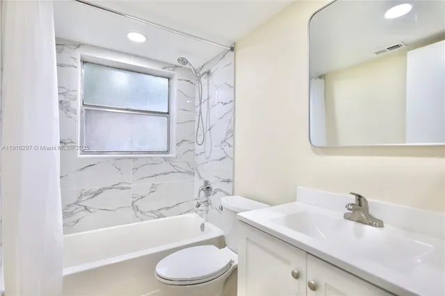 $1,675 | 10016 Twin Lakes Drive, Unit 36C, Coral Springs, FL 33071