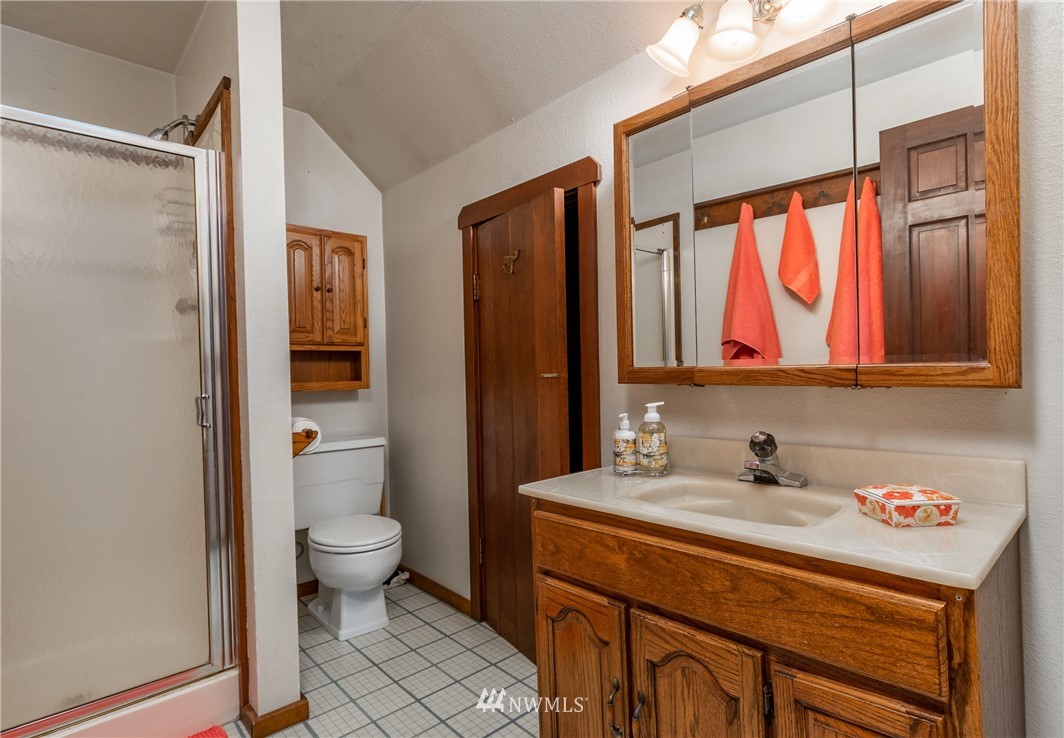 5012 Bakerview Road Oak Harbor, WA 98277 - Photo 18 of 25 Gallery Image 18