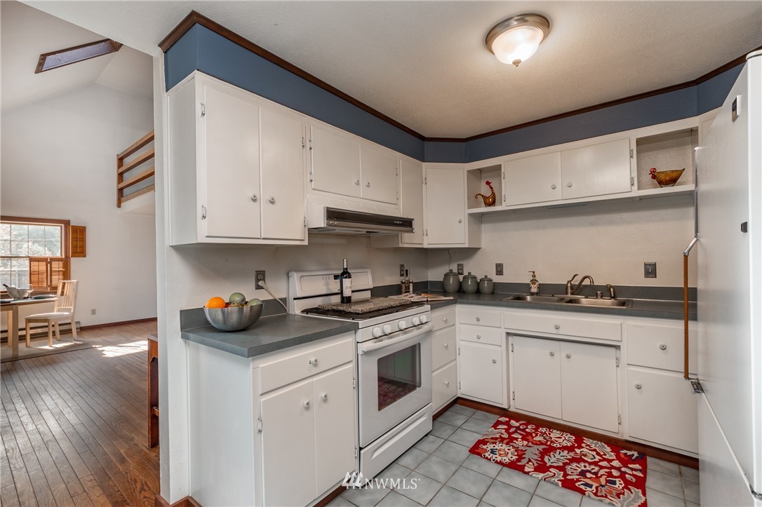 5012 Bakerview Road Oak Harbor, WA 98277 - Photo 9 of 25 Gallery Image 9
