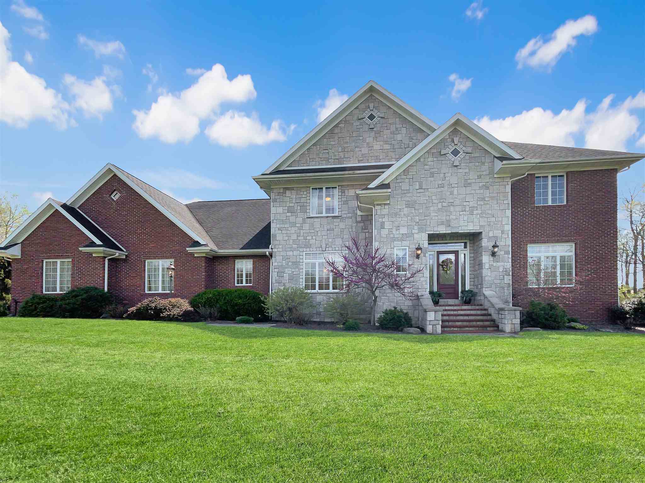 9 Rolling Ridge Court Jasper, IN 47546 - Photo 1 of 29