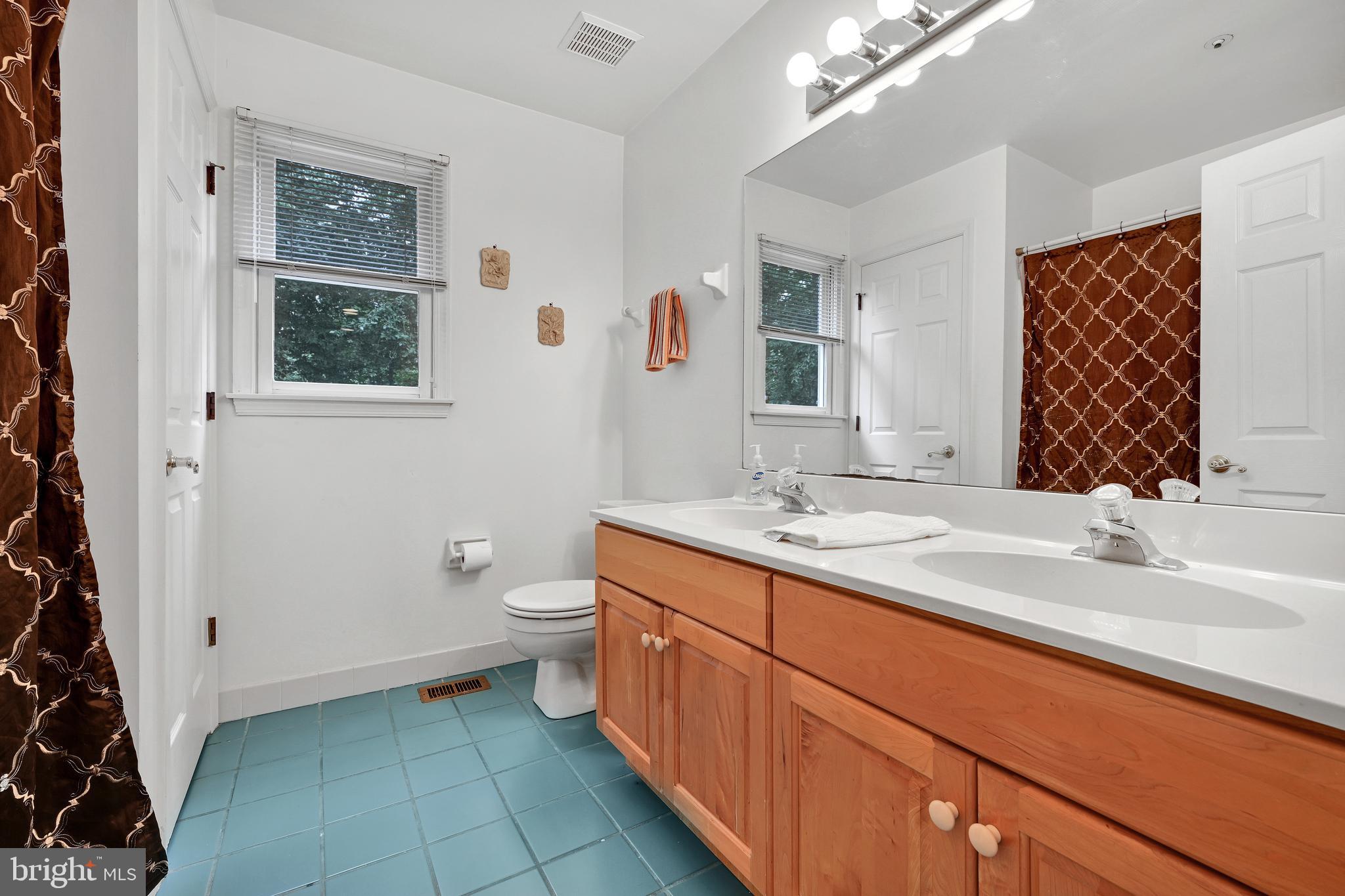 817 Cedar Grove Road Broomall, PA 19008 - Photo 26 of 38 Gallery Image 26