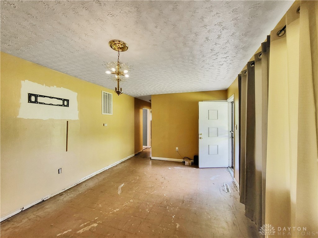 3964 Nicholas Road Dayton, OH 45417 - Photo 8 of 25 Gallery Image 8