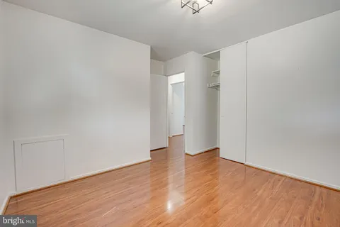 $590,000 | 5924 Cauba Court, Alexandria, VA 22310