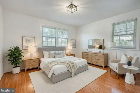 $590,000 | 5924 Cauba Court, Alexandria, VA 22310