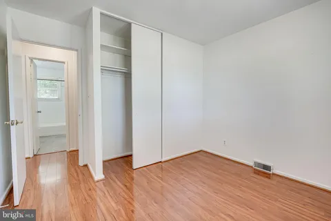 $590,000 | 5924 Cauba Court, Alexandria, VA 22310