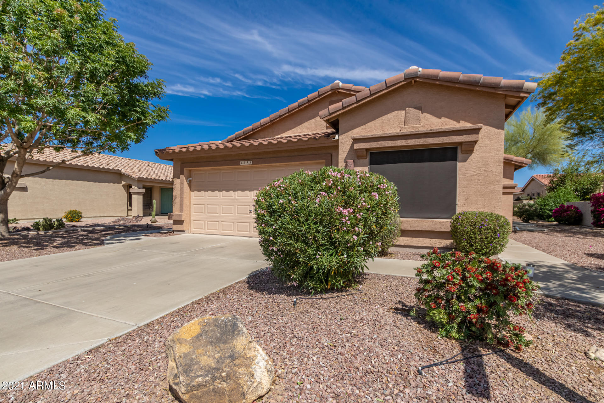 4488 East Walnut Road Gilbert, AZ 85298 - Photo 3 of 36 03 - Walnut